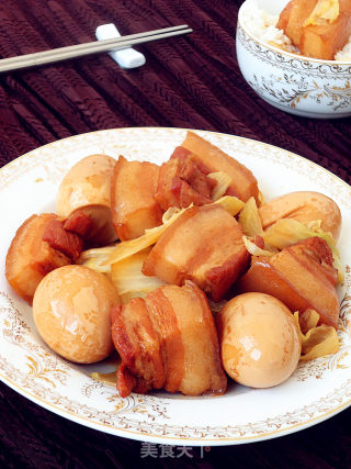 红烧肉熏鸡蛋烩大白菜的做法步骤：11
