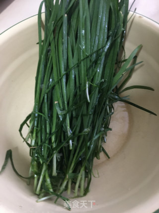 韭菜炖鸡蛋的做法步骤：3