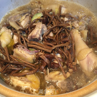 茶树菇焖鸡的做法步骤：6