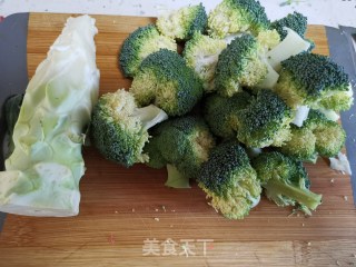 西兰花发财树的做法步骤：4
