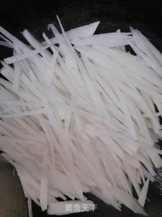 炒萝卜丝的做法步骤：2