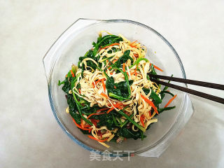 椒油炝拌菠菜豆皮的做法步骤：13