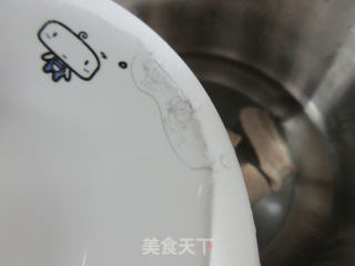 菜芯排骨鹌鹑汤的做法步骤：4