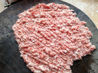 白菜炖肉丸的做法步骤：1
