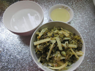 咸菜笋丝馅年糕团的做法步骤：2