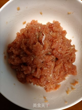荠菜猪肉汤圆的做法步骤：2