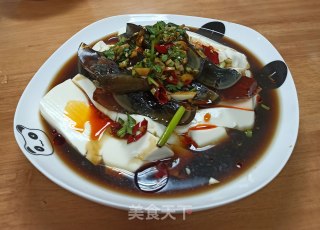 浇汁豆腐皮蛋的做法步骤：6