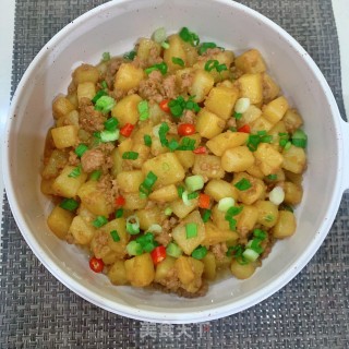 土豆炒肉末的做法步骤：9