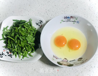 韭菜炒鸡蛋的做法步骤：2