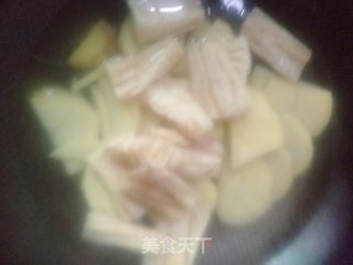 土豆豆皮汤的做法步骤：1