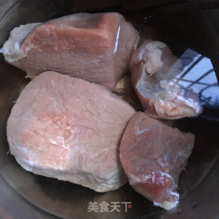 洋葱牛肉水饺的做法步骤：2