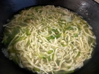 萝卜丝虾皮手擀面的做法步骤：9