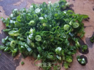 香葱猪肉丸子的做法步骤：7