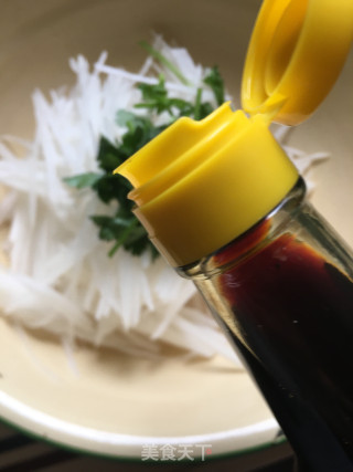 凉拌萝卜丝的做法步骤：5