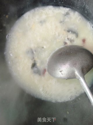 菠菜皮蛋粥的做法步骤：5