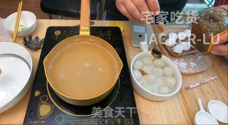第一次尝试自制滚元宵，抹茶巧克力馅，简单又美味！的做法步骤：17