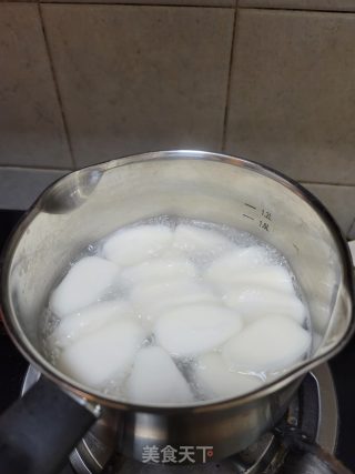 瘦肉西芹炒年糕的做法步骤：7