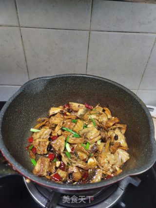 干煸腊鱼的做法步骤：9