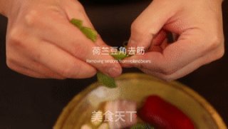 节后减脂菜荷兰豆炒培根，清脆爽口，简单好做的做法步骤：1