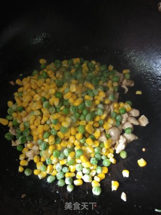 玉米青豆炒鸡丁的做法步骤：6