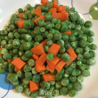 豌豆粒炒虾仁的做法步骤：3