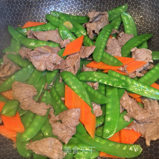荷兰豆炒牛肉的做法步骤：8