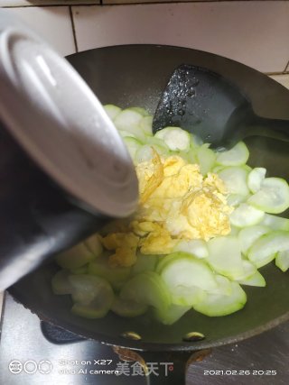 夜开花炒鸡蛋的做法步骤：6