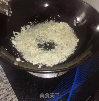 蒜蓉大虾的做法步骤：3