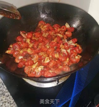 炒龙虾尾的做法步骤：4