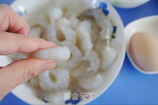 软炸虾仁的做法步骤：2