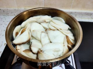 猪肉杏鲍菇胡萝卜水饺的做法步骤：4
