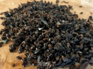猪肉杏鲍菇胡萝卜水饺的做法步骤：8