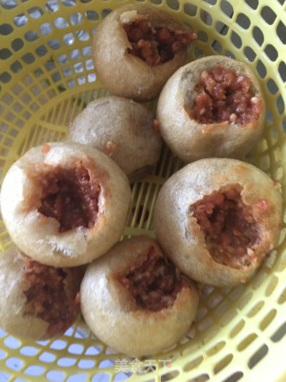 油面筋塞肉烧青菜的做法步骤：3