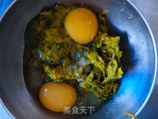 连翘花煎蛋的做法步骤：7