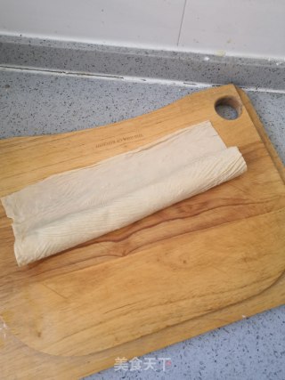 脆炸腐皮肉卷的做法步骤：4