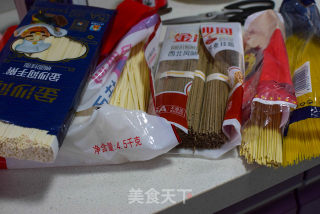 葱油拌面的做法步骤：1