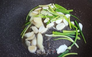 糖醋带鱼的做法步骤：4