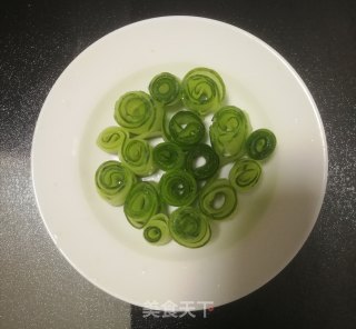 黄瓜卷的做法步骤：5