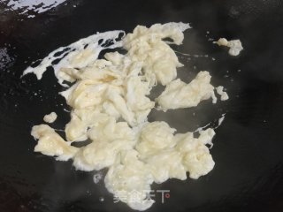 黑木耳洋葱炒蛋的做法步骤：4