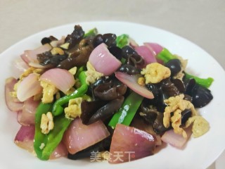 黑木耳洋葱炒蛋的做法步骤：11