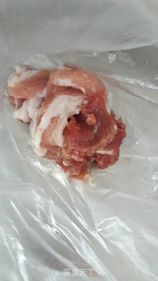 甜豆炒肉的做法步骤：1