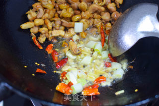 辣椒小炒鸡的做法步骤：5