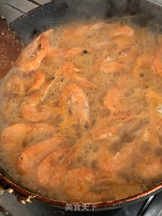 油焖大虾的做法步骤：3