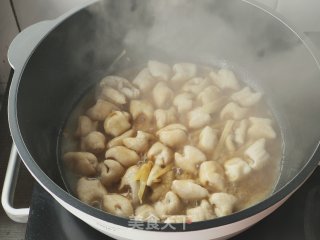 彩椒炒肥肠的做法步骤：4