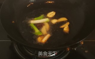 酱炖鱼的做法步骤：8