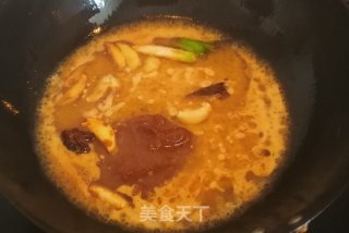 酱炖鱼的做法步骤：9