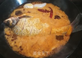 酱炖鱼的做法步骤：11