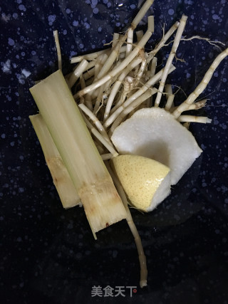 茅根糖水的做法步骤：2