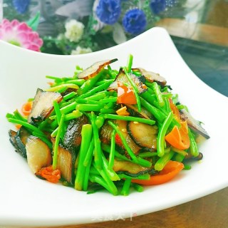 黎蒿炒腊肉的做法步骤：12