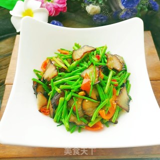 黎蒿炒腊肉的做法步骤：13